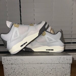 Jordan 4 Retro “Craft”
Size 13
